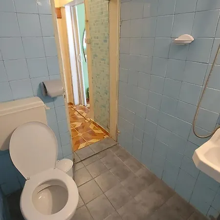 радеви بيت ضيافة ابزور